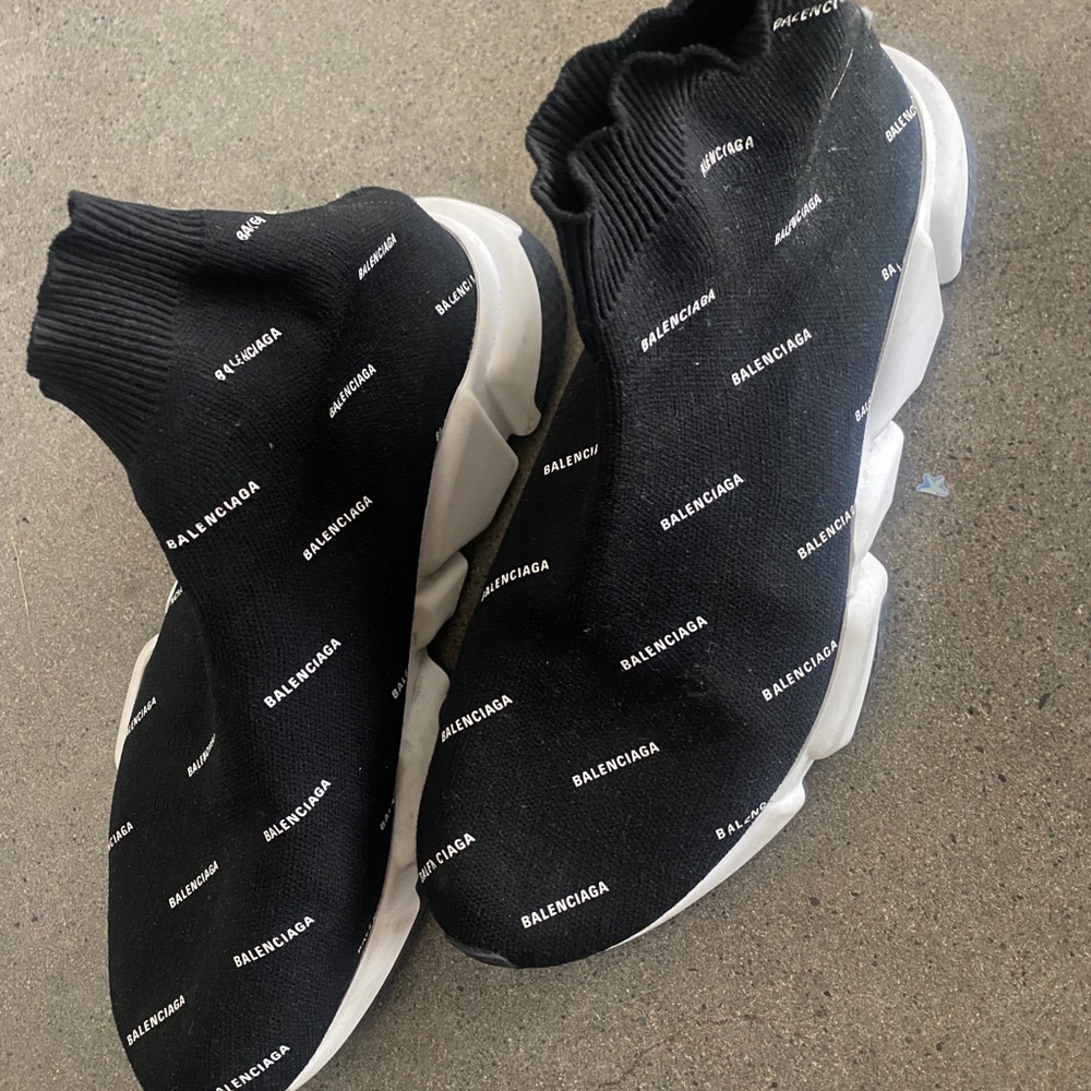 Balenciaga Speed Sneakers - Picture 3 of 8